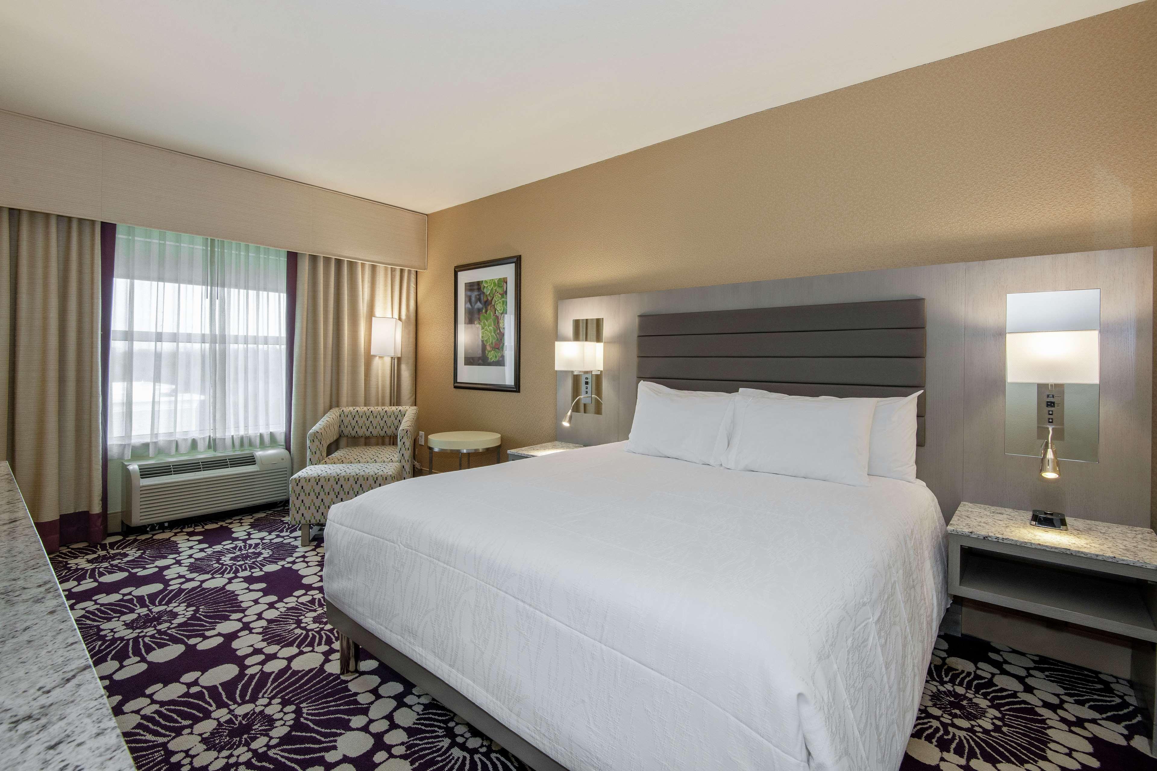 Hilton Garden Inn Raleigh/Crabtree Valley Eksteriør billede