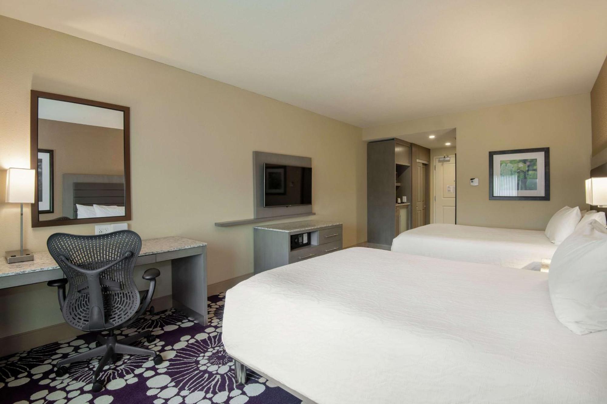 Hilton Garden Inn Raleigh/Crabtree Valley Eksteriør billede